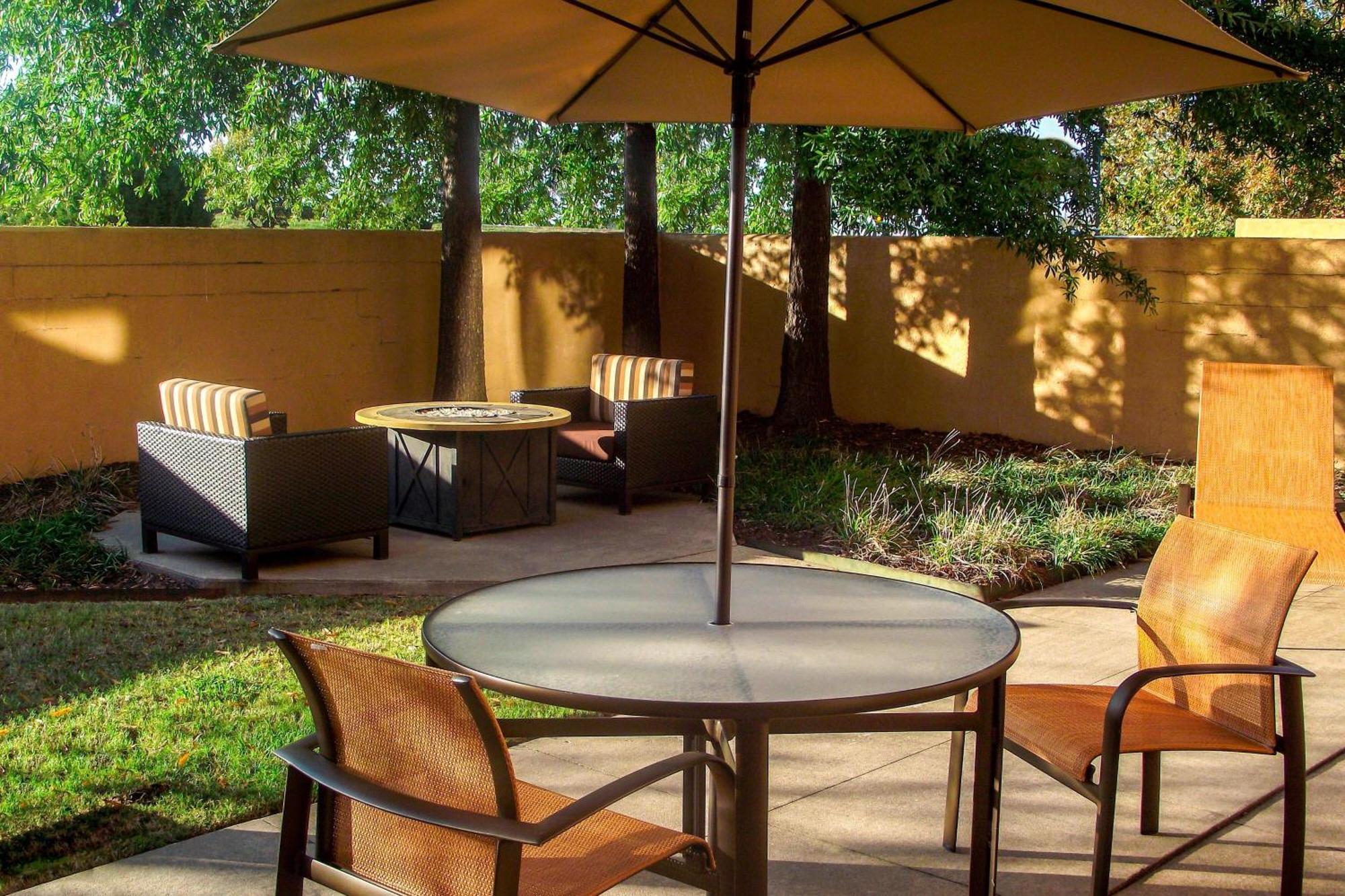 Courtyard By Marriott Bentonville Esterno foto